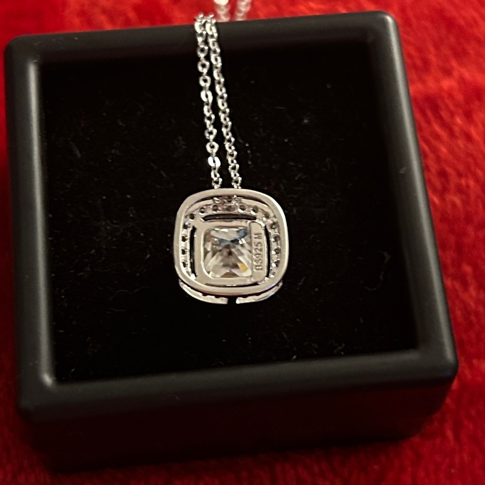 Luxury Moissanite‎ Diamond 2.15 CT square halo Necklace retail $300 - Picture 2 of 6